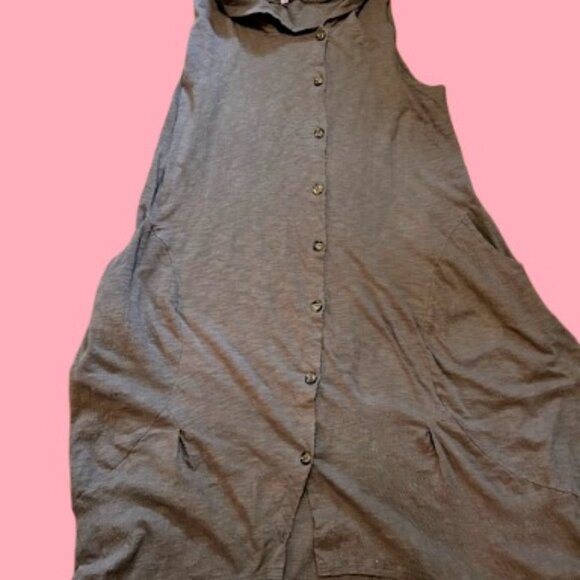 Large to xLarge Long Sleeveless dress. - Picture 1 of 7